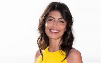 Alessandra Mastronardi alla sfilata Max Mara Resort 2022 “Local Color” Resort