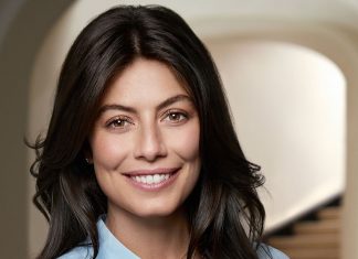 Alessandra Mastronardi per Collistar Attivi Puri – Essenza Italiana di Bellezza Collistar