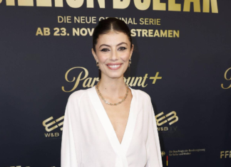 Alessandra Mastronardi alla premiere di “One Trillion Dollars” (“Eine Billion Dollar”) Dollars