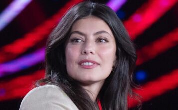 Alessandra Mastronardi ospite a “Verissimo” per la fiction “Doppio Gioco”